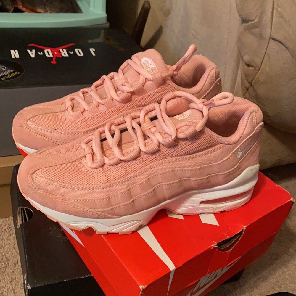 AirMax 95 - Picture 3 of 3
